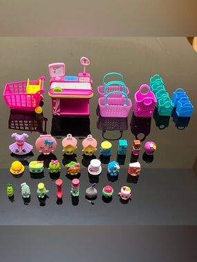 Shopkins Figures and Store Set Bundles